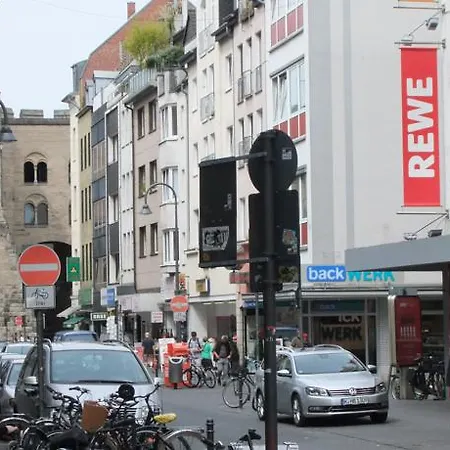 Unter Kahlenhausen Apartment Cologne